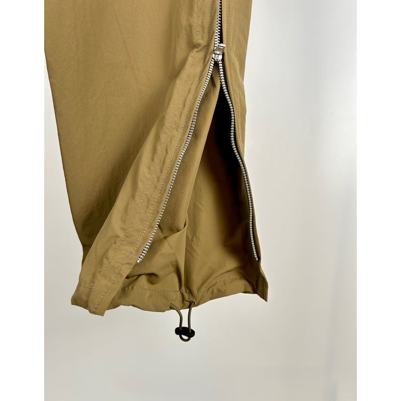 TOGA virilis / NYLON TAFFTA PANTS | glitter ON TOGA virilis / NYLON TAFFTA PANTS | glitter ON