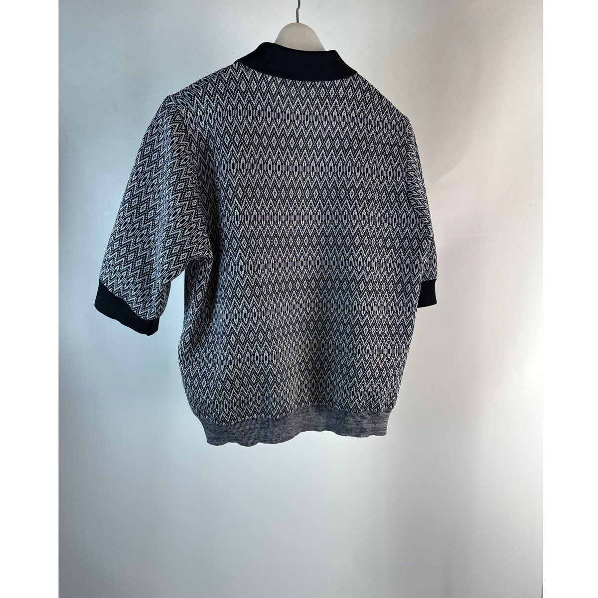 TOGA TOO / LOGO KNIT POLO SHIRT | glitter ONL