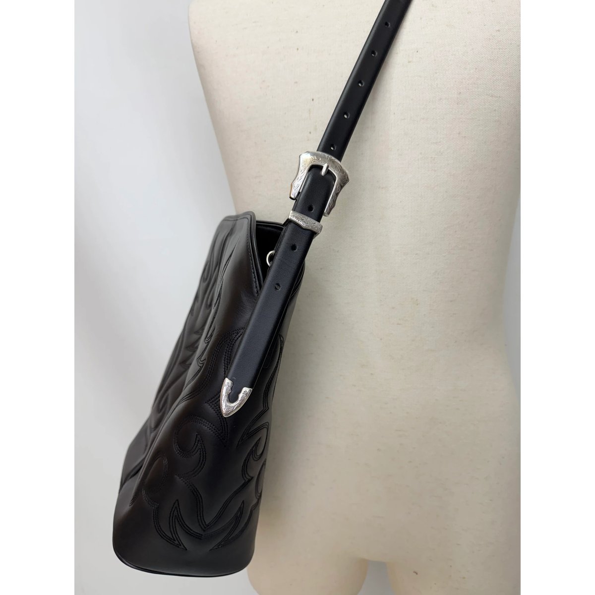 TOGA TOO / Western shoulder bag | glitter ON