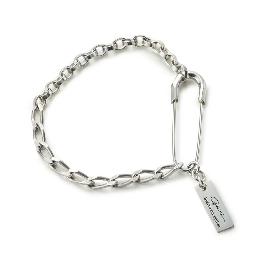 GARNI ガルニ 安全ピン ブレスレット クロッケリー 美品 巾着付属 GARNI / Safety Pin Bracelet - SILVER | glitter