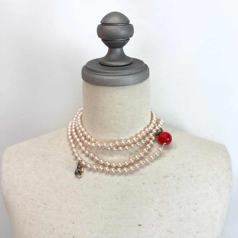 DOUBLET / FOOD SAMPLE PEARL NECKLACE | glitter