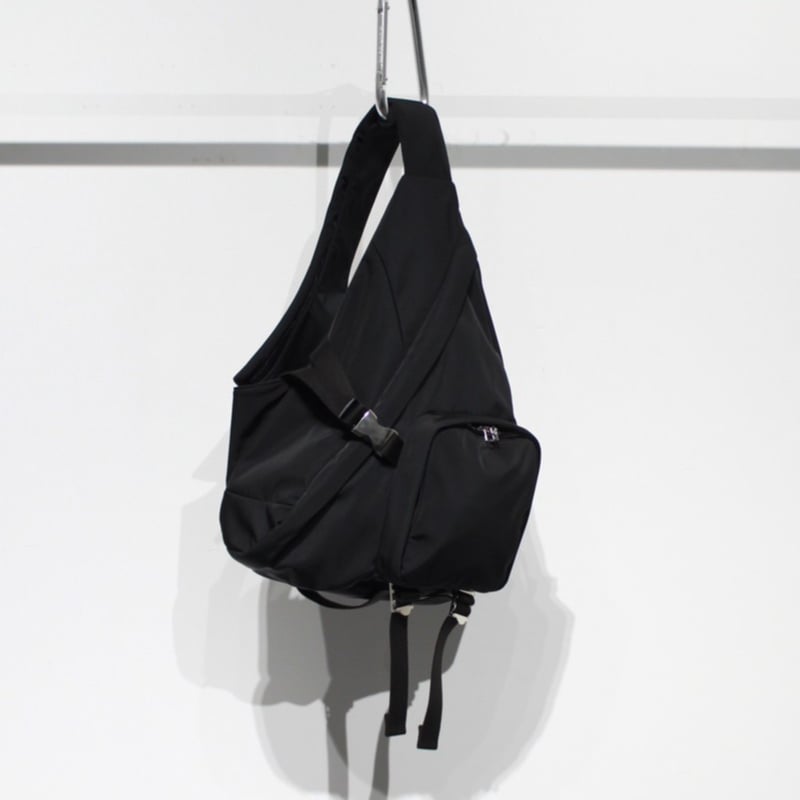 soe READY TO WEAR / Triangle Bag solotex | g