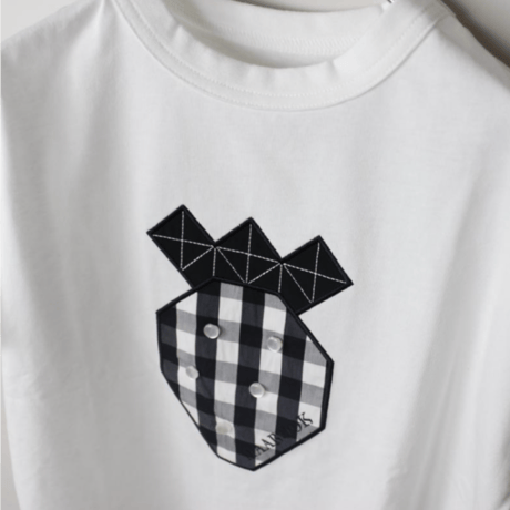 〈MAAROOK〉Tenjiku gingham strawberry patchwork T-shirt ※BABY/KIDS/JUNIOR