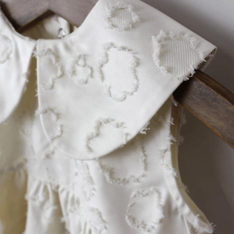 〈MAAROOK〉flower cut dobby romper(White) ※Baby