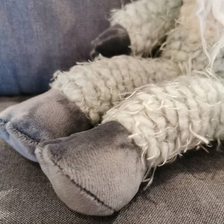 〈Bunnies By The Bay〉"Donkey" stuffed toy