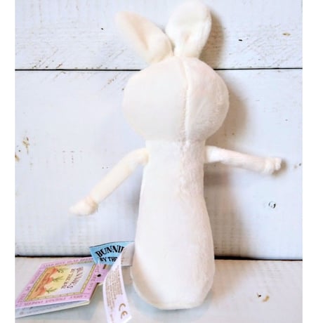 〈Bunnies By The Bay〉"Rabbit" stick rattle (White/Pink)