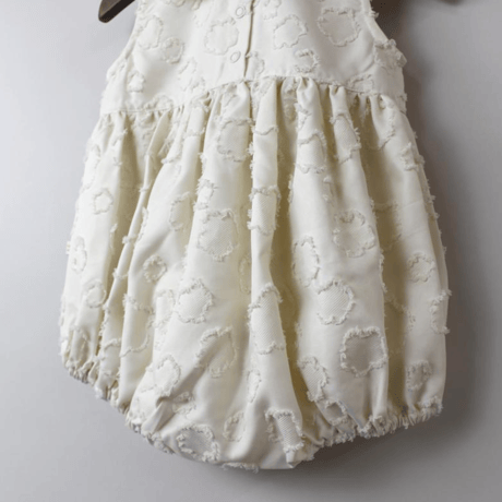 〈MAAROOK〉flower cut dobby romper(White) ※Baby