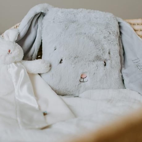 〈Bunnies By The Bay〉“Rabbit” mini blankier stuffed toy (White)