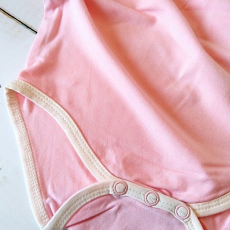 〈Bunnies By The Bay〉body suit (Pink)
