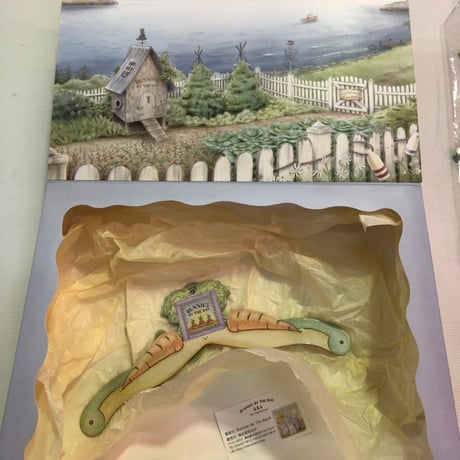 〈Bunnies By The Bay〉Original wrapping GIFT BOX (L)