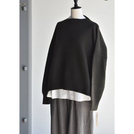 oyuna / sweater