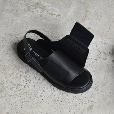 beautiful shoes /   VELCRO SANDALS