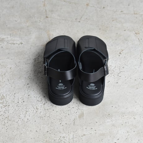 beautiful shoes /   VELCRO SANDALS