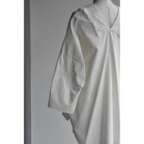 TOUJOURS / superior  raw cotton vintage sheeting cloth fringe lace poncho