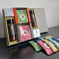 お祝いや日々の感謝の贈り物に。『キノシタショウテンギフト』XL-２/クッキー&コーヒーbag&ドレッシングギフト