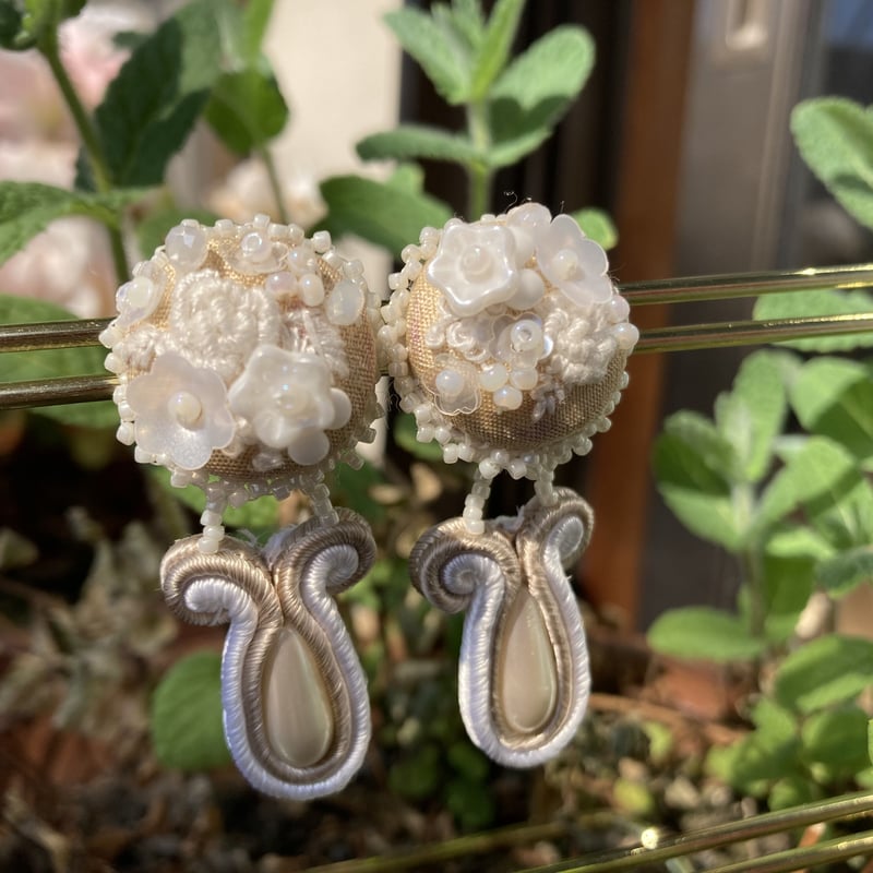 No.129 華やか♡ ナチュラル系 さし ホワイト×ラベンダー フラワーピン