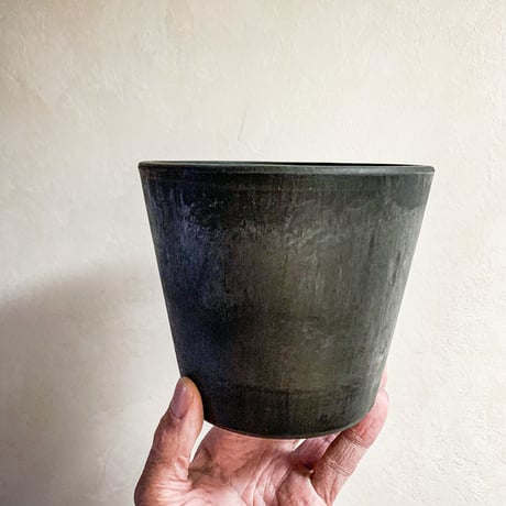Black Pot  (14cm)