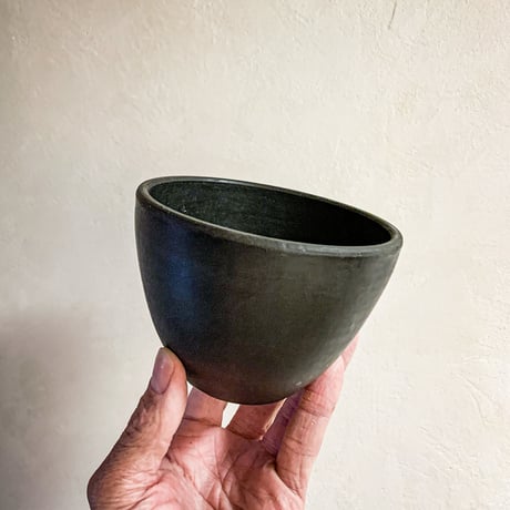 Black bowl Pot  (11cm)
