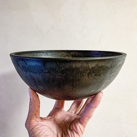 Black shallow Pot (20cm)