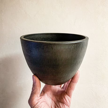 Black bowl Pot (15cm)