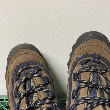 COLUMBIA HIKING BOOTS
