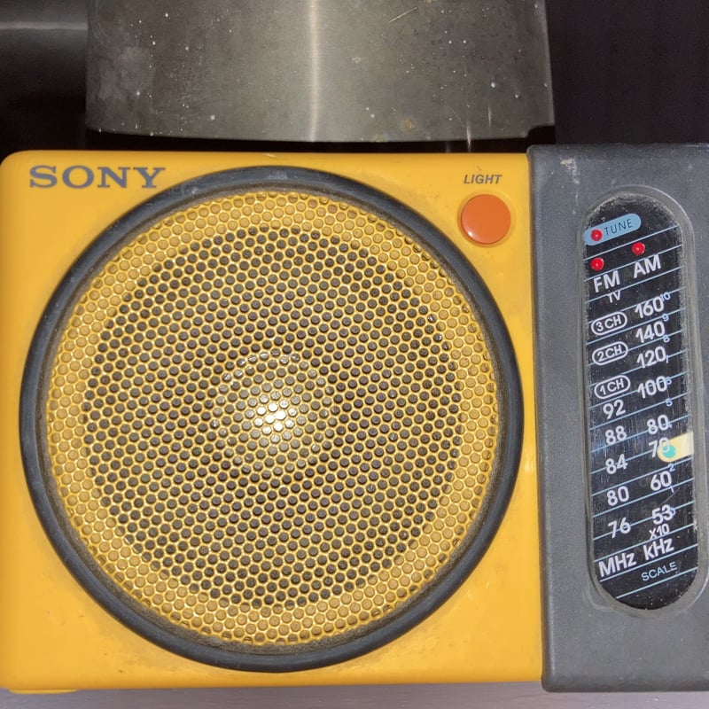 SONY SPORTS icf-s75 イエロー SONY SPORTS ポータブルラジオ イエロー ICF-S75 - メルカリ