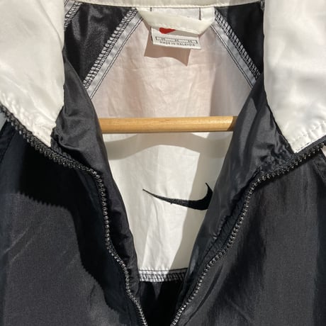 NIKE HALF ZIP NYLON JACKET