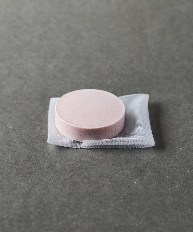 Balancing Face Soap アスタキサンチン + セラミド（しっとり