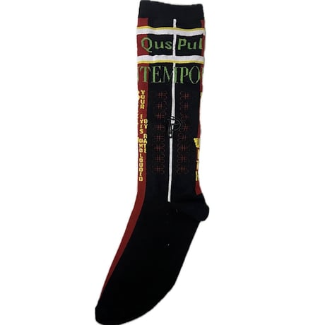 24-12-06 graphic socks [Pull Qus]