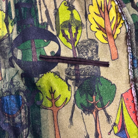 25-02-17  graphic green coat  ［PullQus］