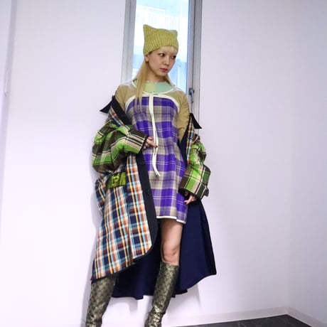 24-12-10 check  over size coat [Pull Qus]