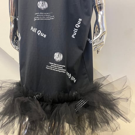 24-05-05 Silkscreen BLACK frill dress [Pull Qus]