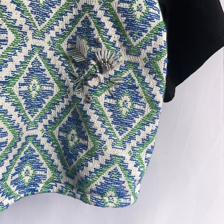 lilith art duct embroidered tops 19-5-1