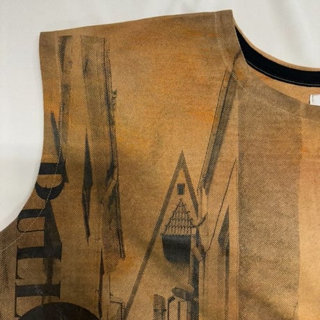 25-08-05  silkscreen no sleeve tops(brown)  ［PullQus］
