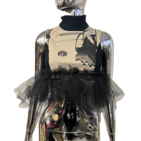 24-03-08 Black frill tops [Pull Qus]