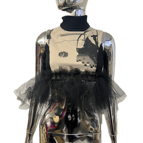24-03-08 Black frill tops [Pull Qus]