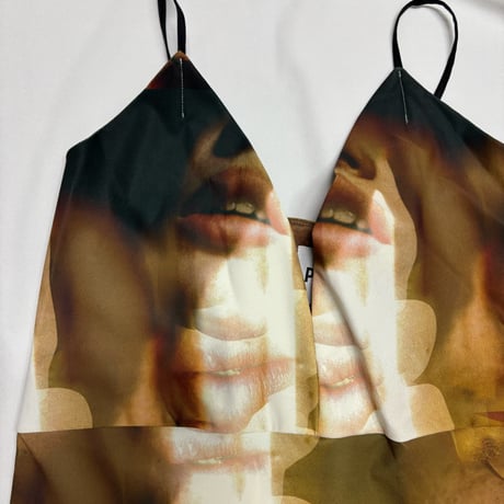 24-04-04  graphic dress  ［Pull Qus］