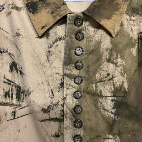 25-02-32  khaki paint shirt (C)   ［Pull Qus］
