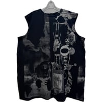 25-08-06 silkscreen no sleeve tops(black)  ［PullQus］