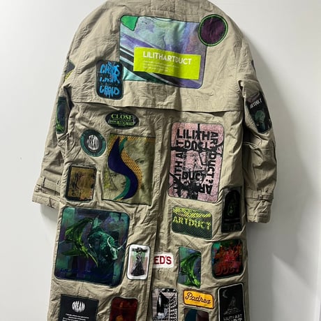 Graphic patch coat (A)24-01-19 [Pull Qus]