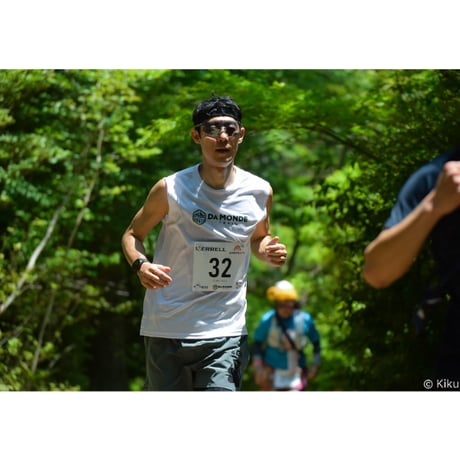 DA MONDE TRAIL ノースリーブTシャツ ドライスムース・ホワイト（リサイクルポリ100%）ロゴカラー・グリーン