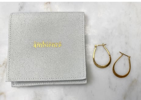 Golden hoop / ellips