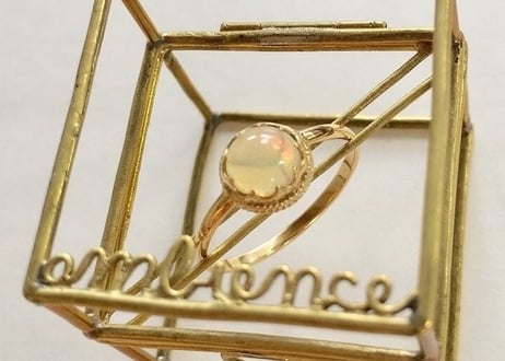 18ct Gold One of a kind * Ethiopian opal moon vintage ring*