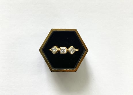 Life goes on Ring / 3 stone white