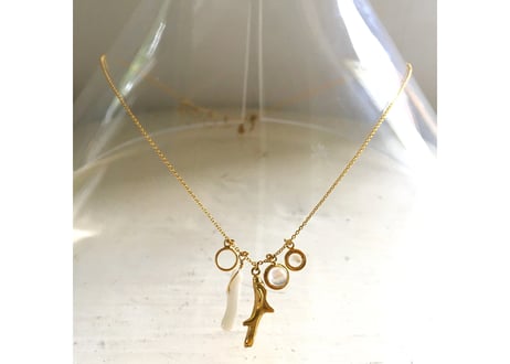White coral gold necklace