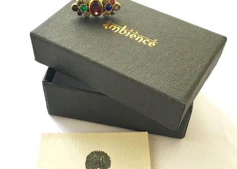 Multi color gems ring / Garnet in center