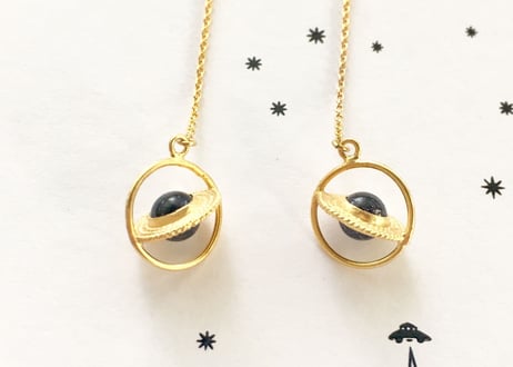 Saturn chain pierce/ Blue sand stone