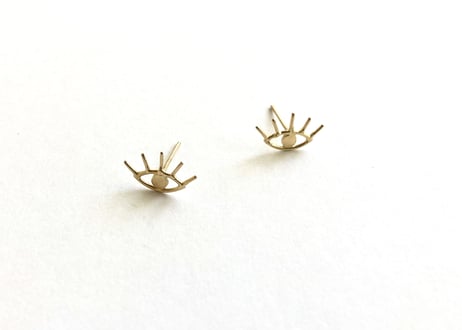 Open your eye pierced earring/ just gold
