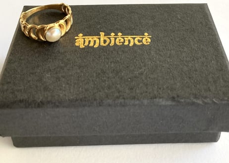 Eclipse Ring / pearl
