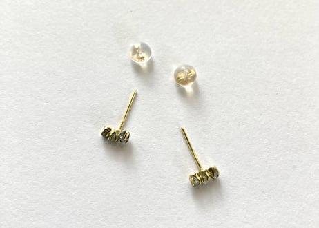 Gray is beautiful/ Rough gray diamond pierce
